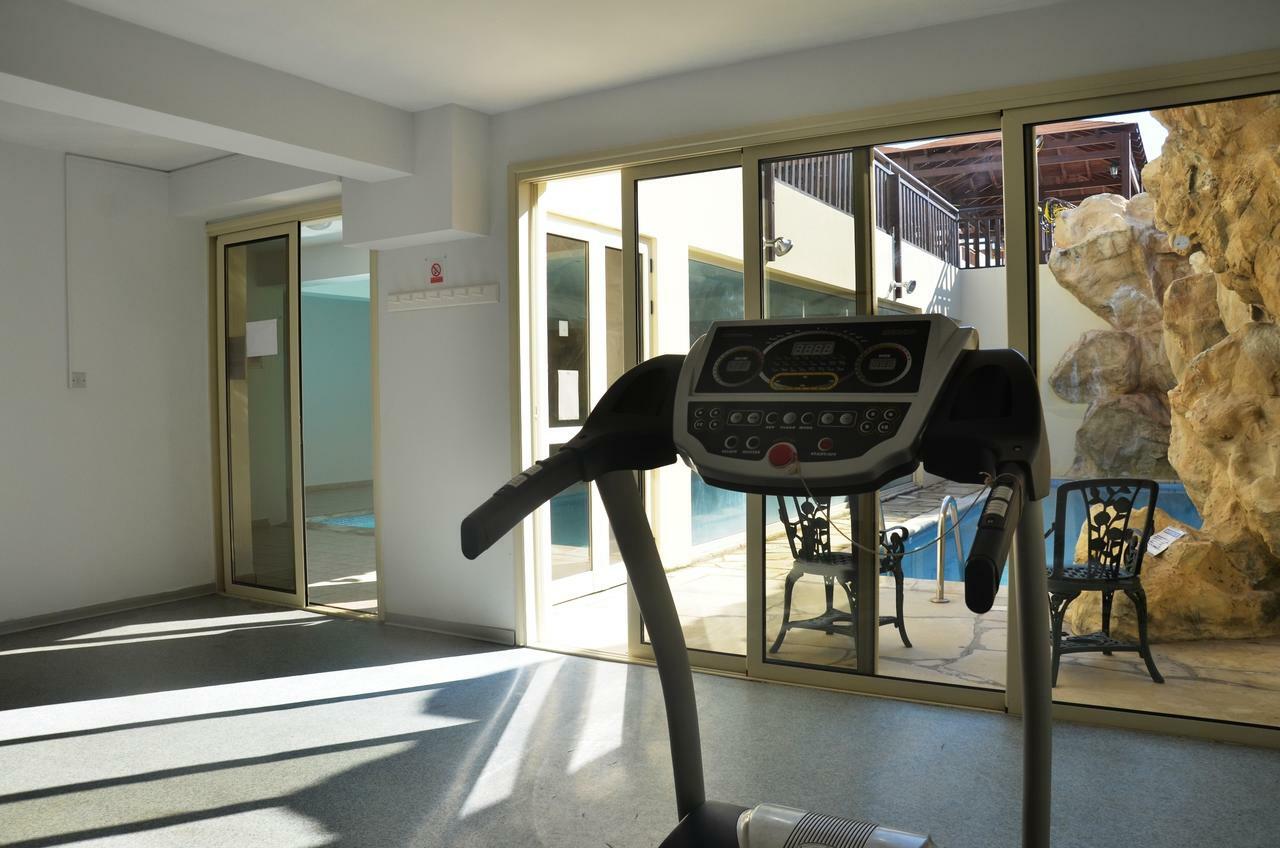 Top Floor, 2 Bedroom Apartment Vanessa D204, Free Wifi, Village View Peyia Exterior photo