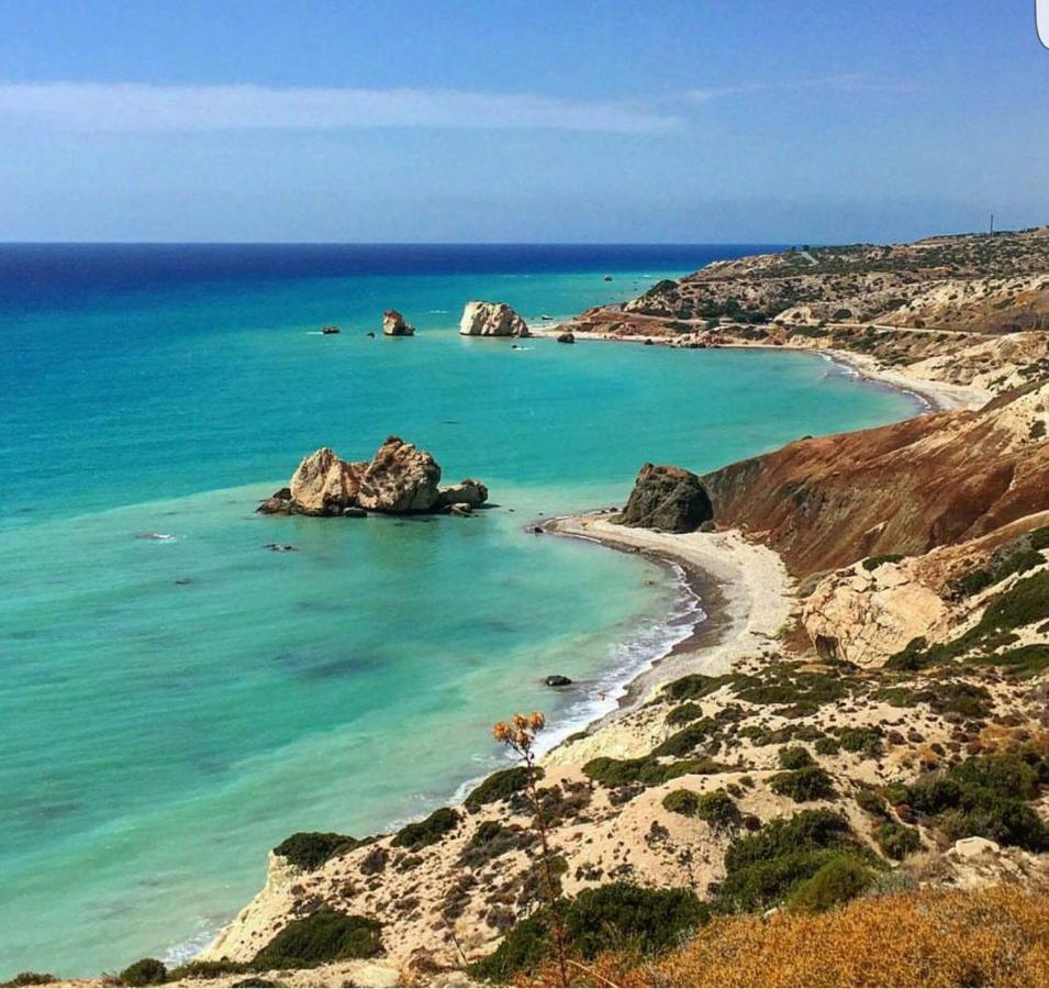Top Floor, 2 Bedroom Apartment Vanessa D204, Free Wifi, Village View Peyia Exterior photo